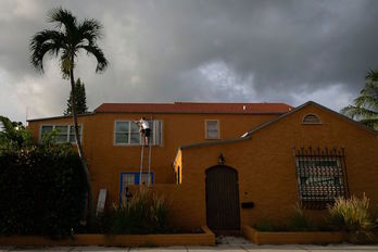 Florida también se prepara para la llegada de ‘Dorian’. (Eva Marie UZCATEGUI / AFP)