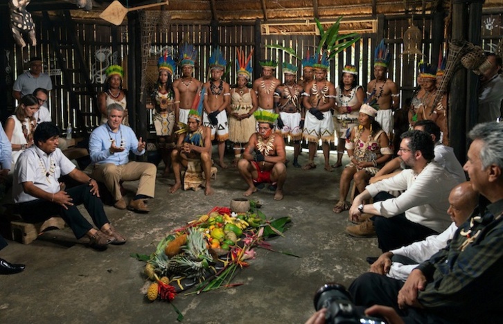 Mandatarios de Colombia, Perú, Ecuador, Bolivia, Brasil, Surinam y Guyana en Leticia, Colombia. (Nicolas GALEANO/AFP)