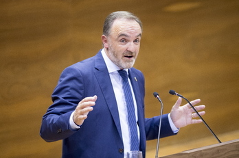 El líder de Navarra Suma, durante un pleno. (Iñigo URIZ/FOKU)