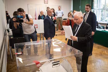 Jaroslaw Kaczynski, líder del ultraconservador Ley y Justicia. (Wojtek RADWANSKI/AFP)