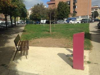 Zona de esparcimiento canino de la calle San Isidro de Burlata que ha sido desmantelada. (EH BILDU)