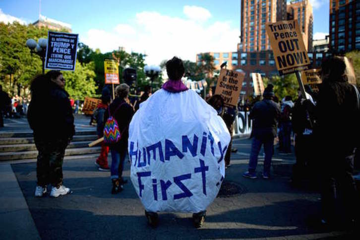 Protesta contra Trump en Nueva York. (Johannes EISELE/AFP)