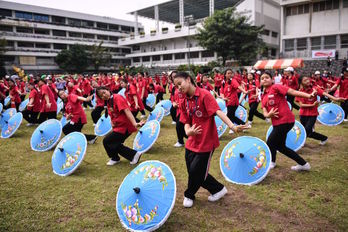 Estudiantes tailandeses en Bangkok. (Chalienne THIRASUPA/AFP)