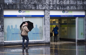 Oficina de Lanbide en Barakaldo. (Luis JAUREGIALTZO | FOKU)