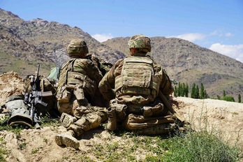 Soldados estadounidenses en las montañas de Afganistán. (Thomas WATKINS-AFP)