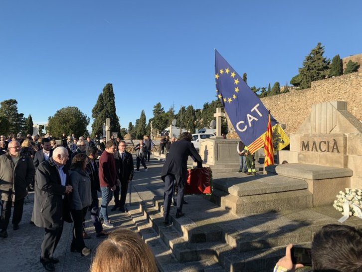 Acto de recuerdo al president Francesc Macià en Montjuïc. (@JoventGracia)