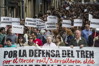 Manifestación por un tren social en Tafalla en febrero de 2019. (Jagoba MANTEROLA/FOKU)