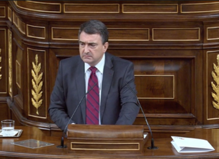 Aitor Esteban, durante su intervención. 