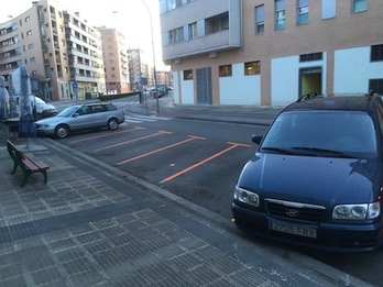 Plazas libres en la zona naranja.