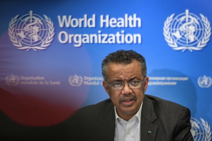 El director general de la OMS, Tedros Adhanom Ghebreyesus, anuncia la emergencia internacional. (Fabrice COFFRINI / AFP)