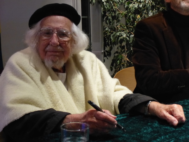 Ernesto Cardenal. 