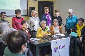 Rueda de prensa de Oneka en Hika Ateneo de Bilbo. (Marsiol RAMÍREZ | FOKU)