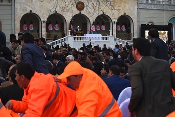 Estampida en plena reinvestidura de Ghani en el Palacio Presidencial de Kabul. (Wakil KOHSAR-AFP)