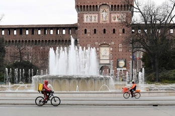 Vista del castillo Sforzesco, en Milán, tomada el 12 de marzo. (Miguel MEDINA | AFP)