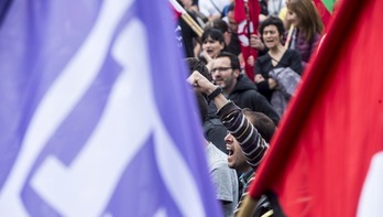 Los sindicatos se plantan ante las medidas de los gobiernos en contra de los trabajadores y trabajadoras. FOTO: Marisol RAMíREZ/FOKU