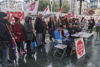 Comparecencia de prensa de Stop Desahucios. (Andoni CANELLADA/FOKU)