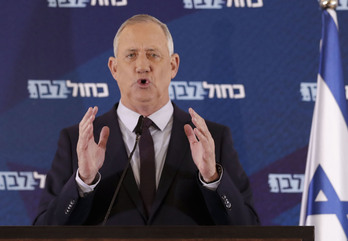 Benny Gantz, en la ciudad de Ramat Gan el 7 de marzo. (Ahmad GHARABLI/AFP)