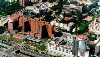 El hospital Vall d´Hebron de Barcelona. (@VHIR_)