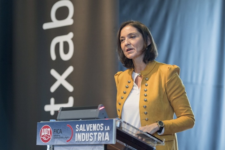 La ministra Maroto, en una jornada sobre industria en Gasteiz. (Juanan RUIZ/FOKU)