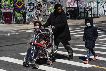 Imagen de una familia estadounidense, país donde Save the Children ya ha actuado. (Stephanie KEITH/AFP)