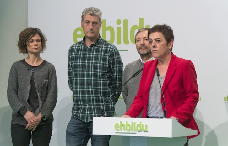 Mertxe Aizpurua durante una rueda de prensa en el Congreso de los Diputados. (Andoni CANELLADA/FOKU)