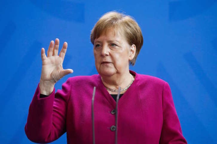 Los expertos aconsejan a Angela Merkel abrir las escuelas a los alumnos mayores de diez años la próxima semana. (Markus SCHREIBER/AFP) 