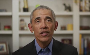 Imagen de Barack Obama en el vídeo de apoyo a la candidatura de Joe Biden. (Olivier DOULIERY/AFP)