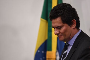 El hasta hoy ministro de Justicia y Seguridad Pública de Brasil, Sergio Moro, al término de su rueda de prensa en la sede del Ministerio. (Evaristo SA/AFP)