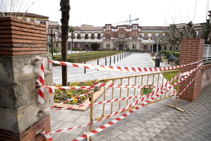 La situación en las residencias de Araba ha mejorado en los últimos días. (Raúl BOGAJO/FOKU)