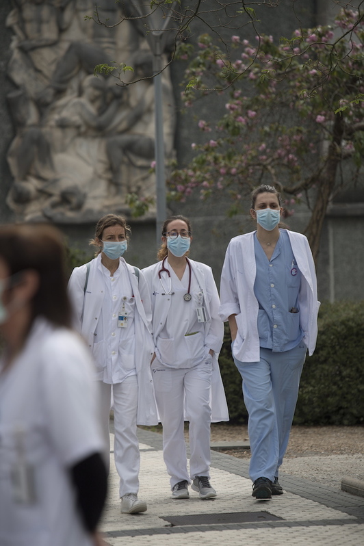 ELA pide medidas para el personal sanitario antes de volver a la actividad habitual. (Juan Carlos RUIZ /AFP)