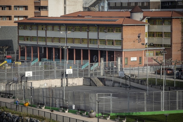 Escuela de Bilbo cerrada durante el estado de alarma. (Aritz LOIOLA/FOKU)