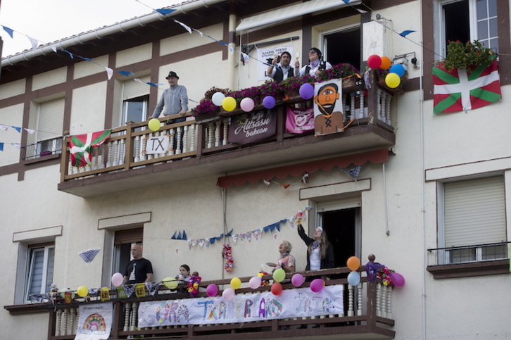 EH Bildu quiere que las fiesta de los barrios de Iruñea puedan contar a partir de ahora con gaiteros o trikitilaris, a diferencia de lo ocurrido en fiestas de la Txantrea. (Iñigo URIZ/FOKU)