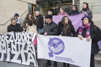 Protesta para denunciar los abusos de Kote Cabezudo. (Andoni CANELLADA/FOKU)