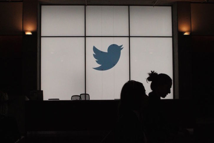 Trabajadoras de Twitter, en las oficinas de San Francisco, el año pasado. (Glenn CHAPMAN/AFP)