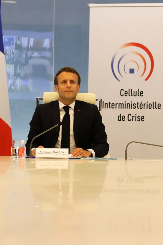Emmanuel Macron se ha visto impelido a pedir perdón por su reforma sanitaria, que ha calificado como «un error». (Ludovic MARIN /AFP PHOTO)