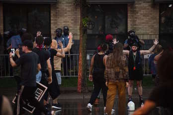 «No puedo respirar» es el lema utilizado en Minneapolis para denunciar la muerte de George Floyd. (Stephen MATUREN/AFP)