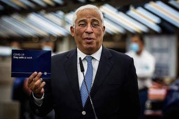 El gobierno de izquierda presidido por Antonio Costa ha conseguido un equilibrio entre proteger la salud sin hundir la econonomía. (Carlos COSTA/AFP) 