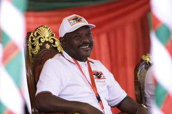 El presidente de Burundi, Pierre Nkurunziza, en enero participó en el congreso del partido gobernante CNDD-FDD. (STRINGER/AFP)