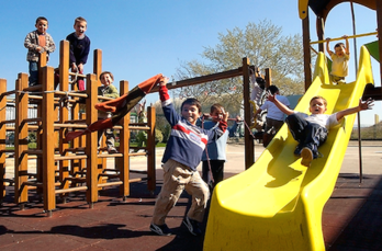 Algunos parques infantiles de Iruñea van a ser cubiertos con lonas. (AYUNTAMIENTO DE IRUÑEA)
