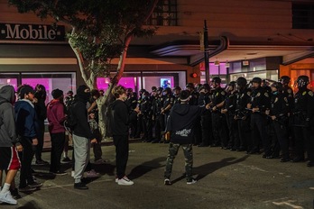 Arrazakeriaren aurkako protesta AEBetan (ARIANA DREHSLER-AFP)