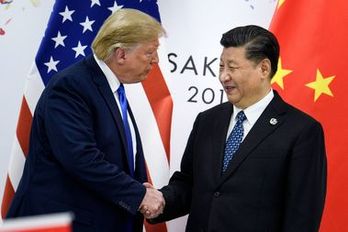 El presidente de EEUU, Donald Trump, con su homólogo chino, Xi Jinping. (Brendan SMIALOWSKI/AFP