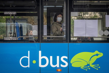 Un vehículo de Dbus, la compañía de autobuses de Donostia. (Gorka RUBIO / FOKU)