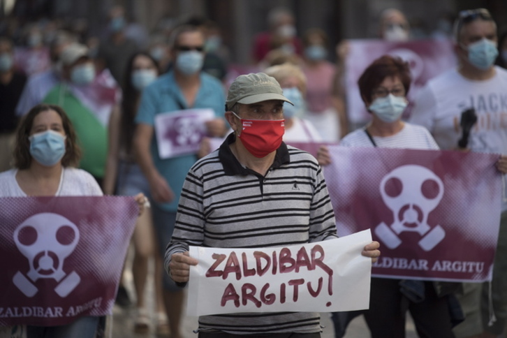 Manifestación por el esclarecimiento de lo ocurrido en el vertedero de Zaldibar. (Juan Carlos RUIZ/FOKU)