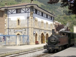 Lurrun trena (Burdinbidearen Euskal Museoa)