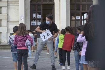 Algunas medidas anunciadas por Educación, como la contratación de más profesores, todavía no han sido cumplidas. (FOKU)