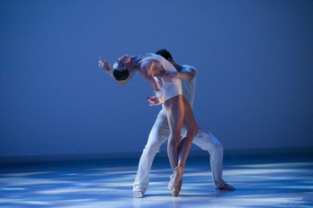 ‘Vers un pays sage’ del Ballet de Monte Carlo. (ALICE BLANGERO)