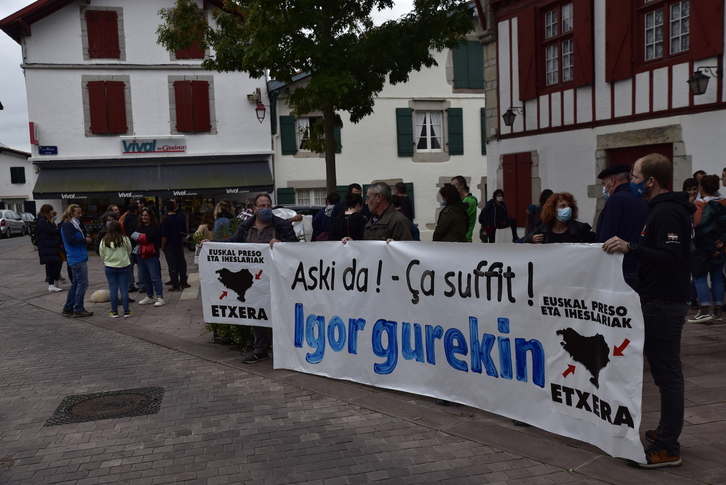 Movilización, esta tarde en Urruña, en solidaridad con Igor Uriarte. (François BERLAND)