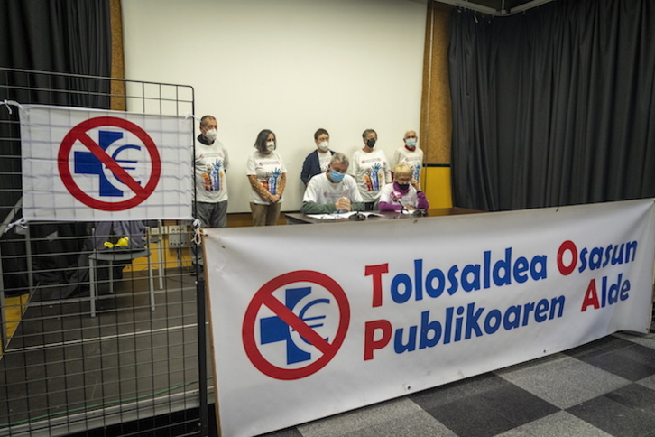 Rueda de prensa de la plataforma por la sanidad pública de Tolosaldea. (Gorka RUBIO/FOKU) 