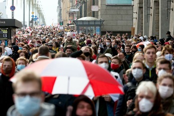 Manifestantes hoy en las calles de Kiev. (STRINGER/AFP)