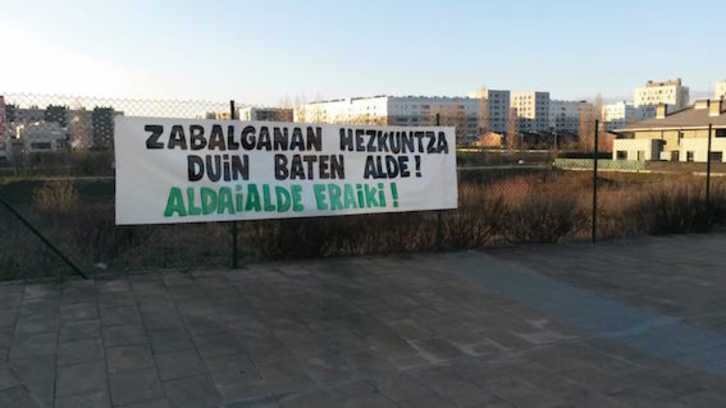 Las familias llevan mucho tiempo luchando para lograr una solución. (@Aldaiaberri_GE)